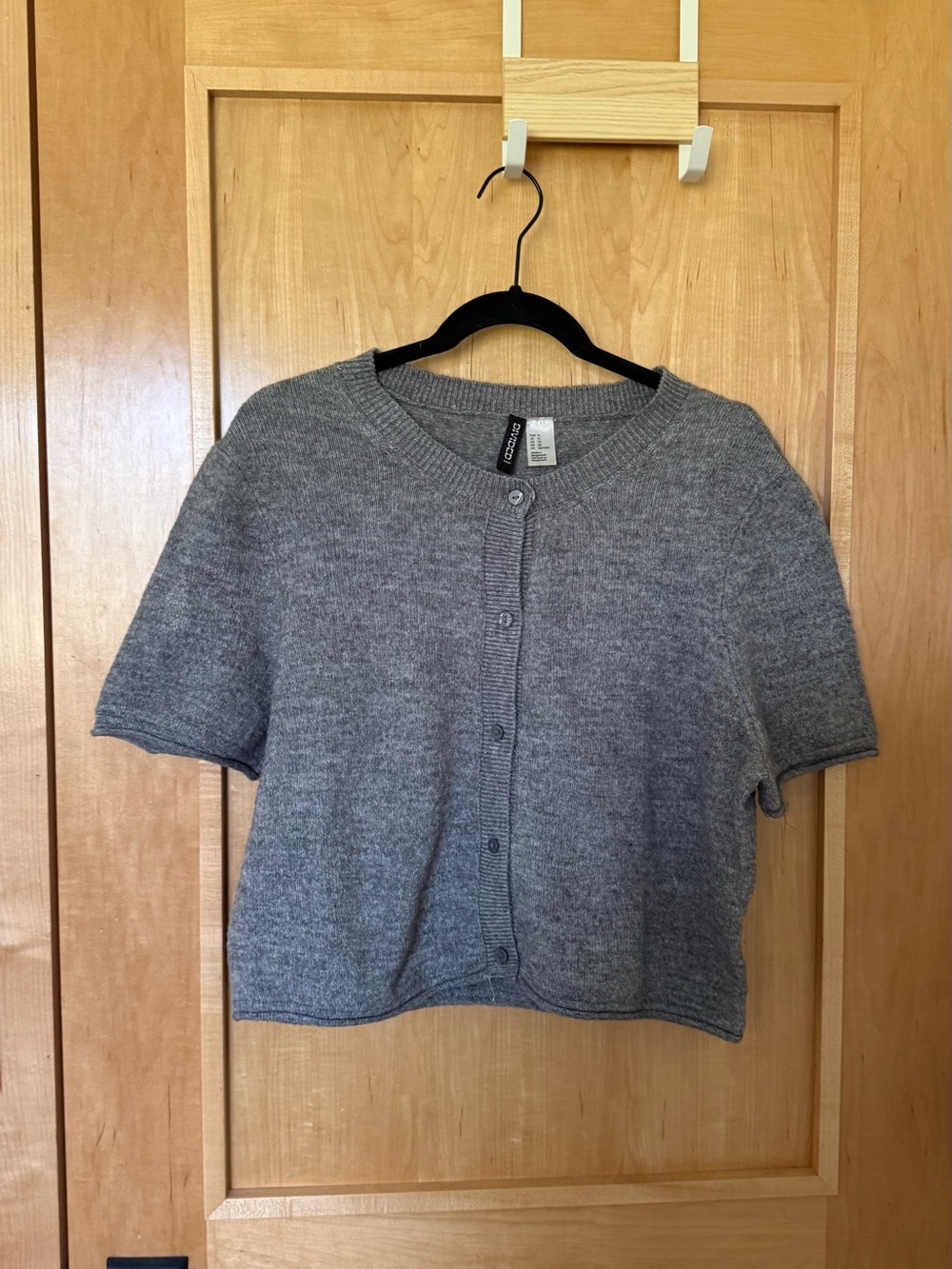 H&M Short Sleeve Fine Knit Cardigan - Picture 4 of 6